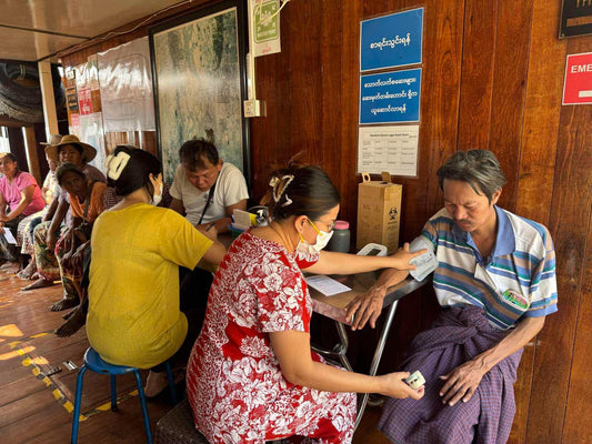 Erdbeben in Myanmar - FairSilk hilft!